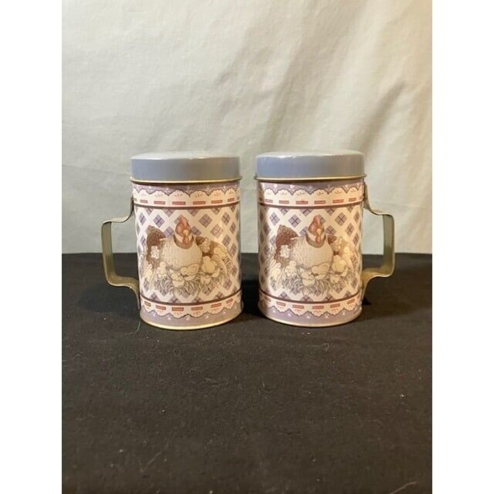 Vintage Metal "Hen and Chicks" Salt and Pepper Shaker‎ in Country Blue 4"